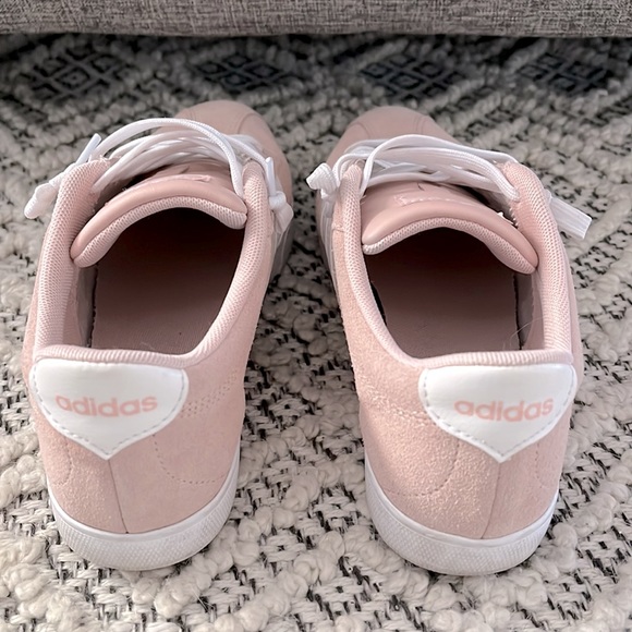 Light Pink Adidas Neo shoes - Picture 3 of 4